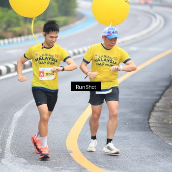 Runner Photo 7025764