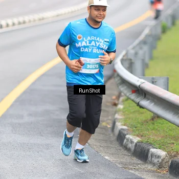 Runner Photo 7025797