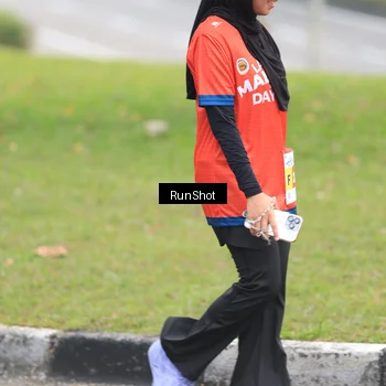 Runner Photo 7025800