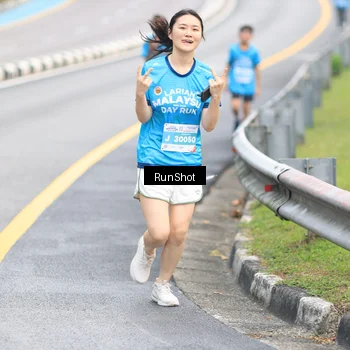 Runner Photo 7025810
