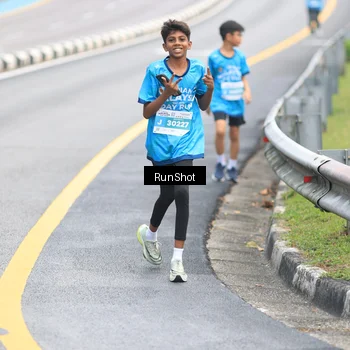 Runner Photo 7025831