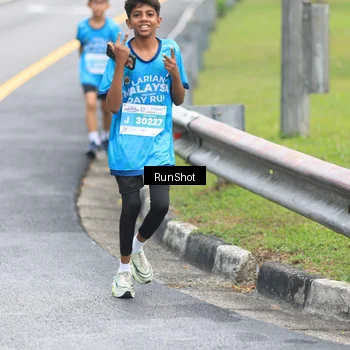 Runner Photo 7025841