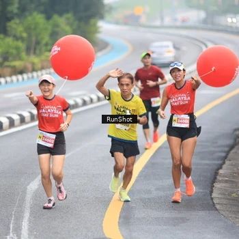 Runner Photo 7025852