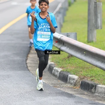 Runner Photo 7025858
