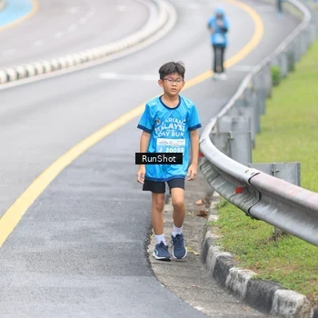Runner Photo 7025866