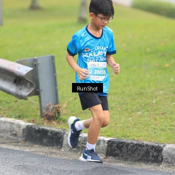 Runner Photo 7025875