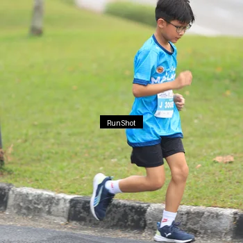 Runner Photo 7025876