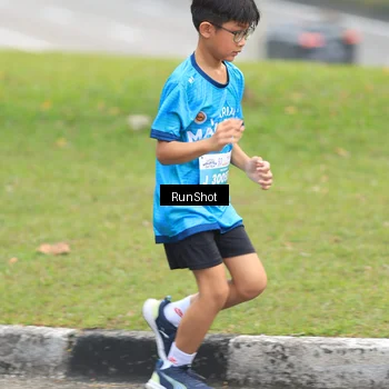 Runner Photo 7025894