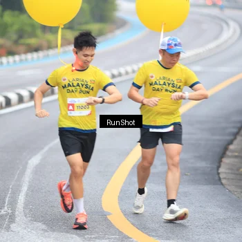 Runner Photo 7025895