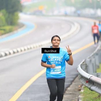 Runner Photo 7025910