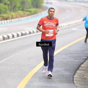 Runner Photo 7025912