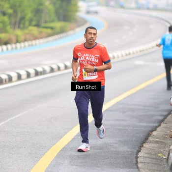 Runner Photo 7025914