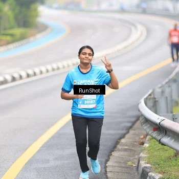 Runner Photo 7025923