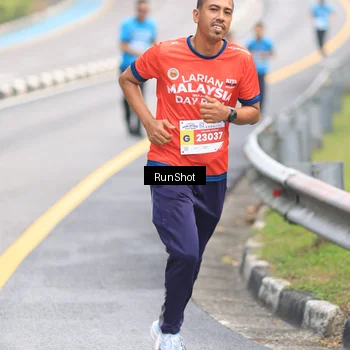 Runner Photo 7025927