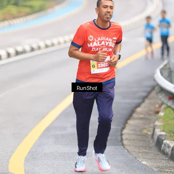 Runner Photo 7025930