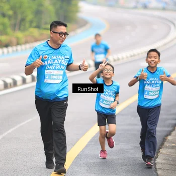Runner Photo 7025939