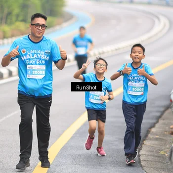 Runner Photo 7025943