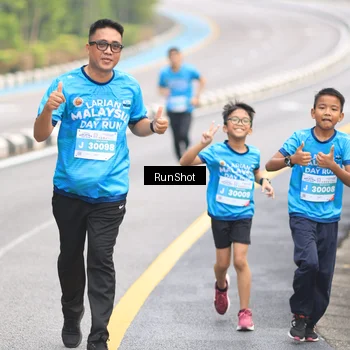 Runner Photo 7025947