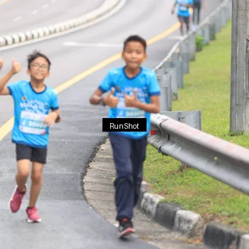 Runner Photo 7025957