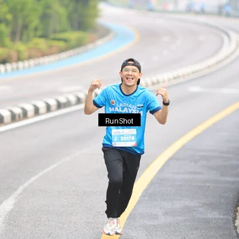 Runner Photo 7025965