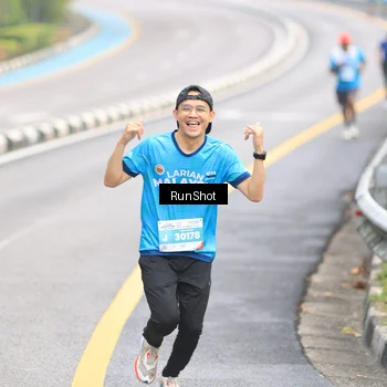 Runner Photo 7025972