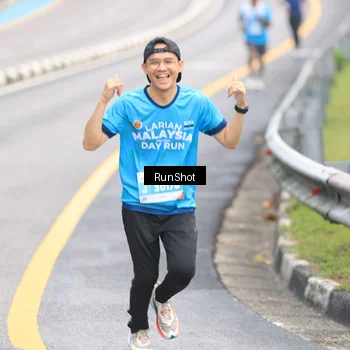 Runner Photo 7025976