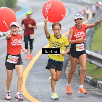 Runner Photo 7026012