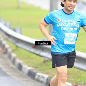 Runner Photo 7026037