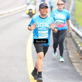 Runner Photo 7026044