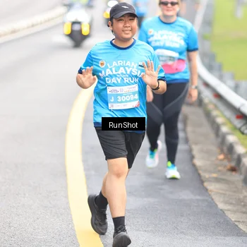 Runner Photo 7026046