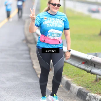 Runner Photo 7026054
