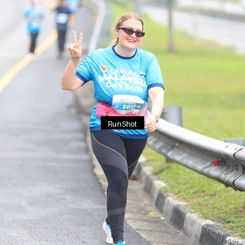 Runner Photo 7026056