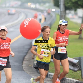 Runner Photo 7026063