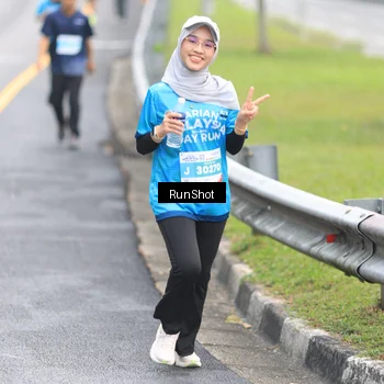 Runner Photo 7026096