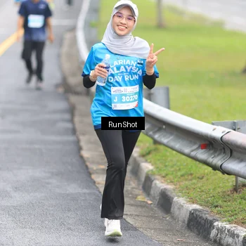 Runner Photo 7026098