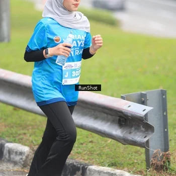 Runner Photo 7026113