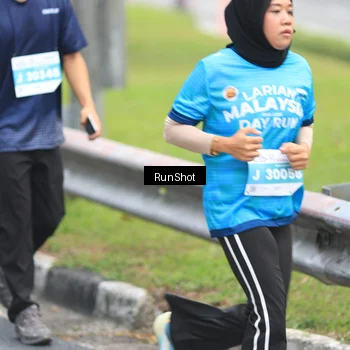 Runner Photo 7026133