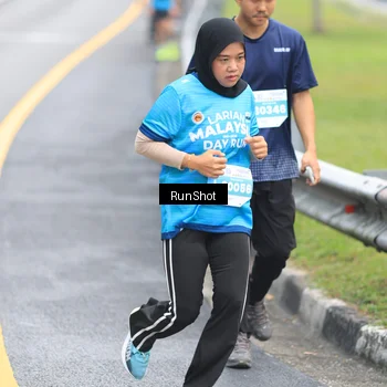 Runner Photo 7026153