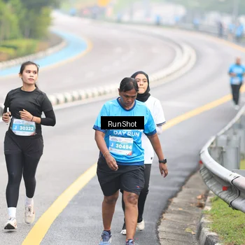 Runner Photo 7026172