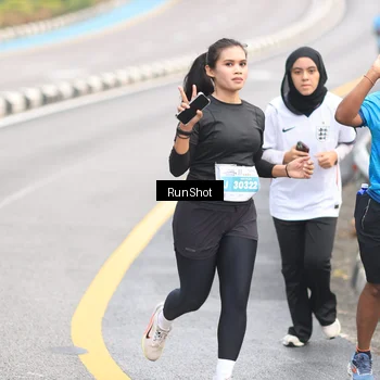 Runner Photo 7026182