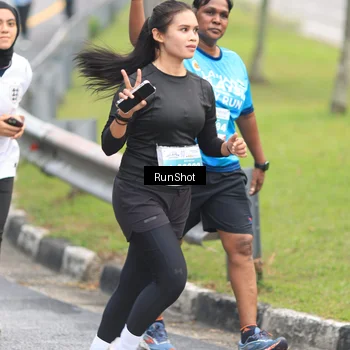 Runner Photo 7026193