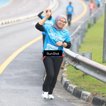 Runner Photo 7026212