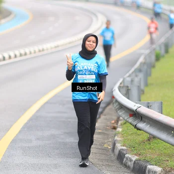 Runner Photo 7026230