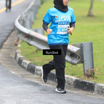 Runner Photo 7026240