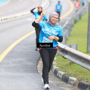 Runner Photo 7026245