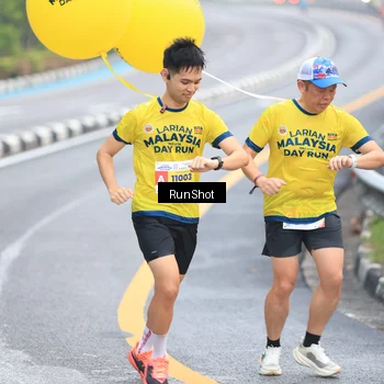 Runner Photo 7026343