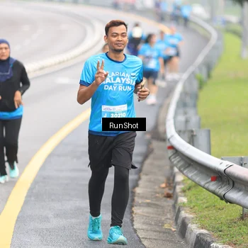 Runner Photo 7026344