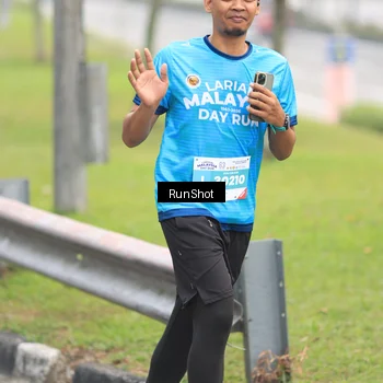 Runner Photo 7026359