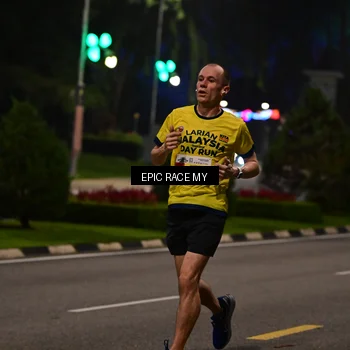 Runner Photo 7026386