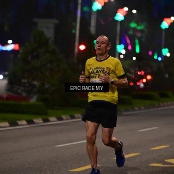 Runner Photo 7026387